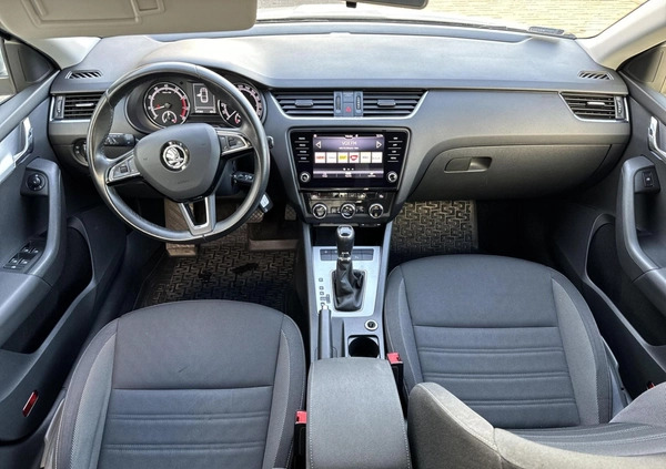 Skoda Octavia cena 54900 przebieg: 147270, rok produkcji 2017 z Gdynia małe 277